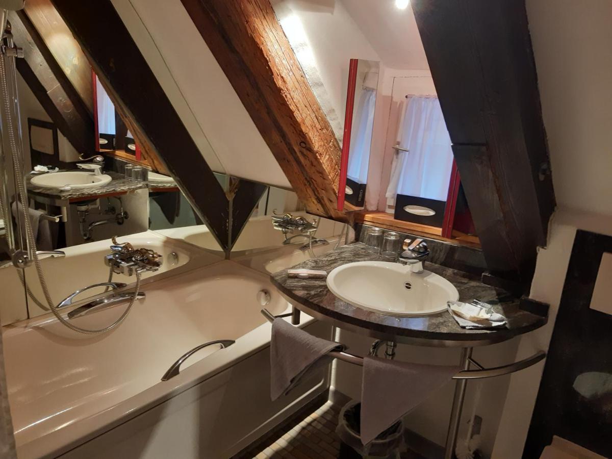 Hotel Schiefes Haus Ulma Esterno foto
