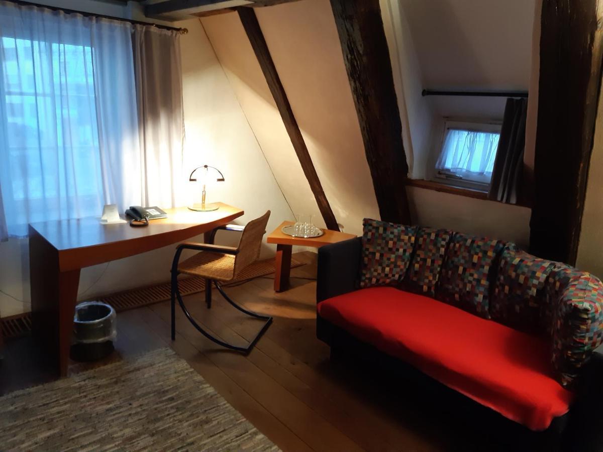 Hotel Schiefes Haus Ulma Esterno foto