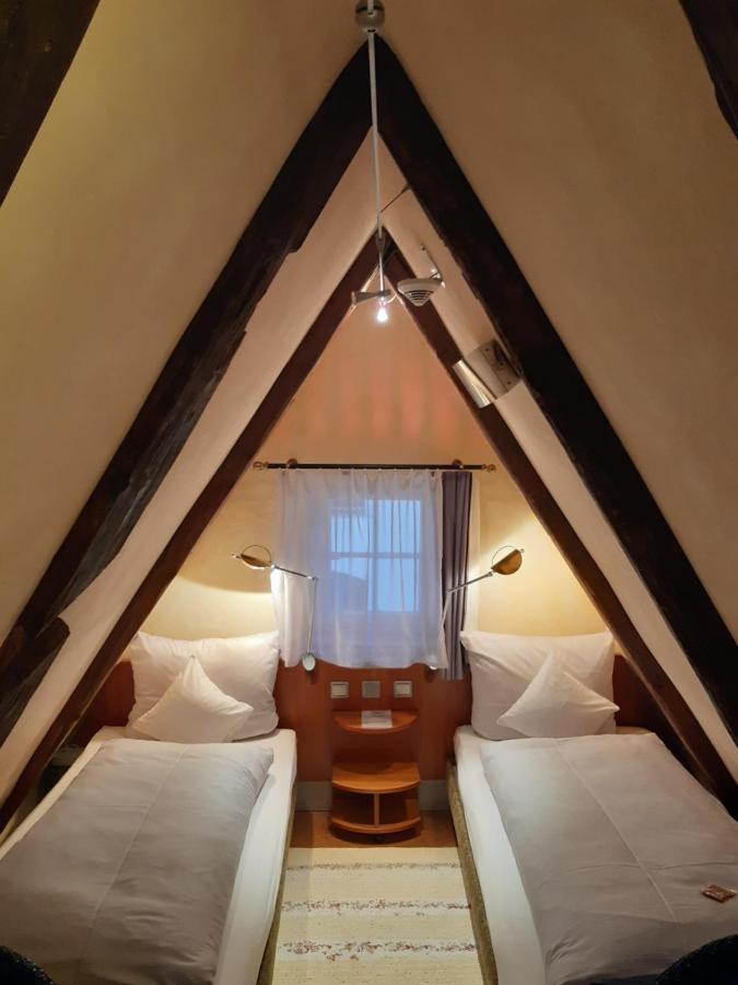 Hotel Schiefes Haus Ulma Esterno foto
