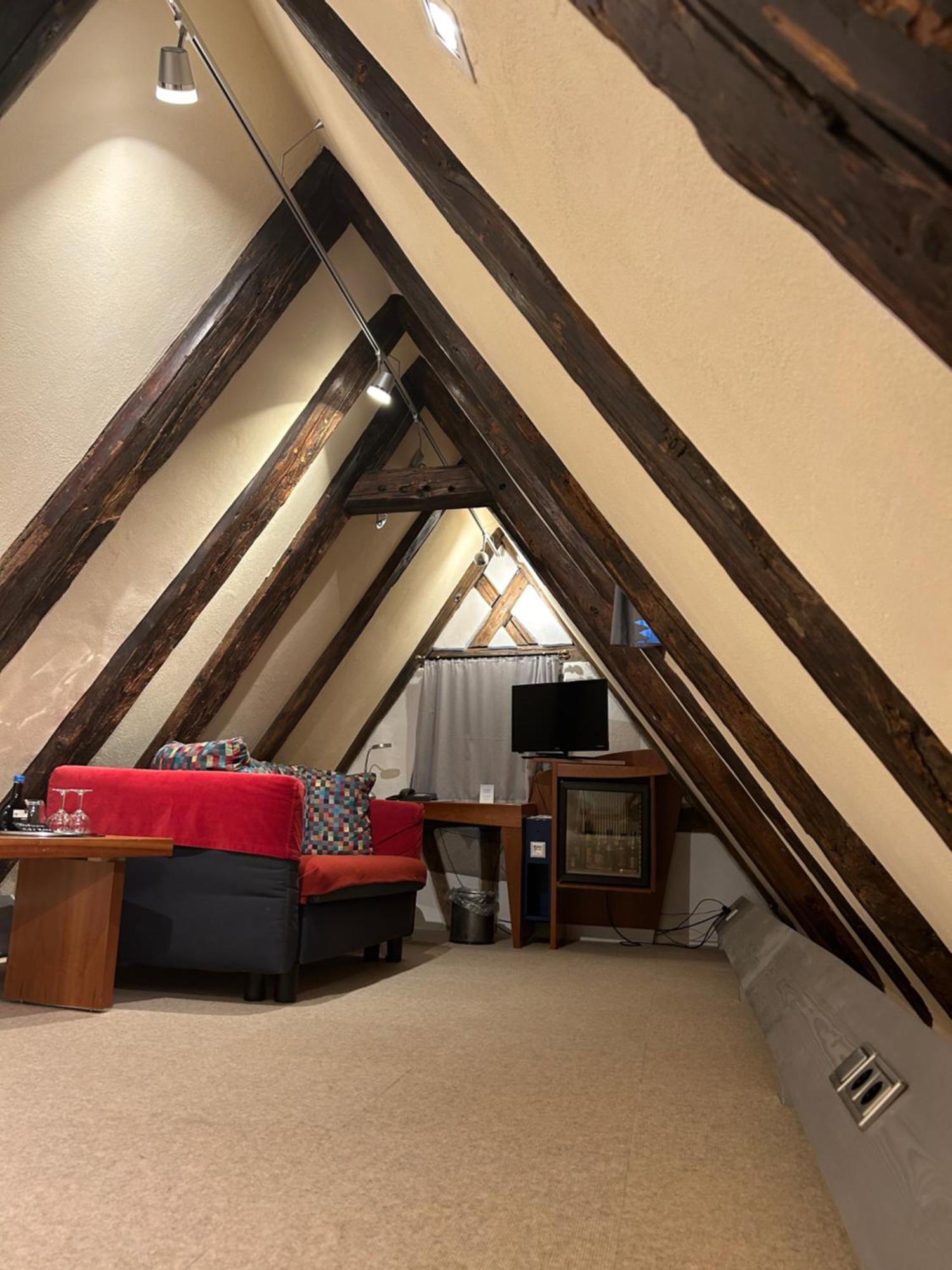 Hotel Schiefes Haus Ulma Esterno foto